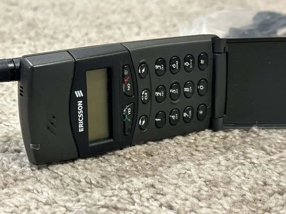 Vintage Ericsson LX 788 AT&T Mobile Phone with Charger and Accessories